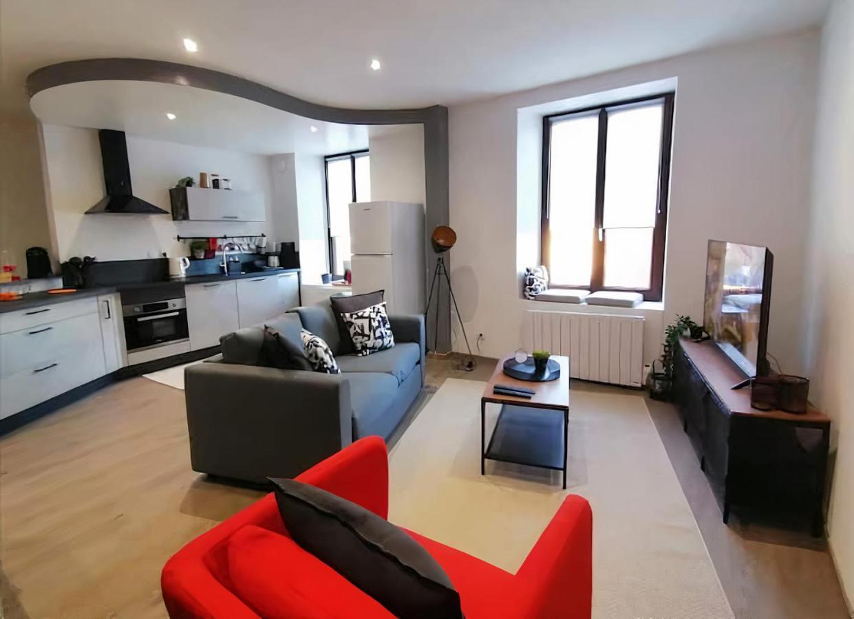Grand Appartement 2 Chambres Avec Fibre Et Netflix Belfort Esterno foto