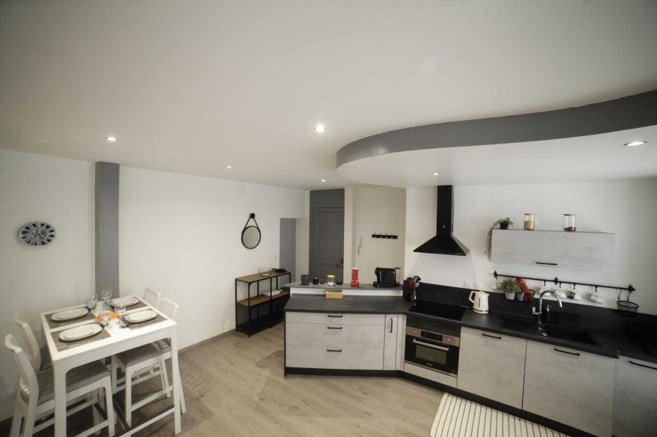 Grand Appartement 2 Chambres Avec Fibre Et Netflix Belfort Esterno foto
